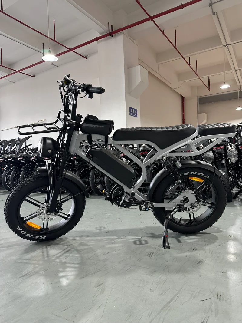 Bicicleta elétrica com pneus gordos para todo terreno Bicicleta elétrica com pneus gordos para todo terreno